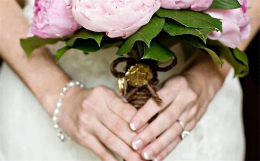 八字里面只有财和官的女命(八字里面只有财和官的女命好吗)