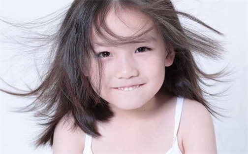 2026.01.24生的李姓女宝宝取名常见误区与高分名字推荐